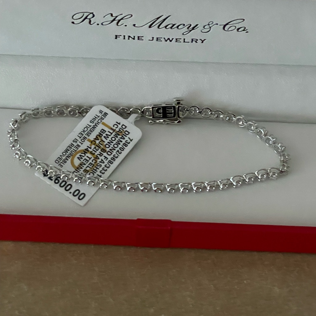 Diamond Tennis Bracelet  Brand New